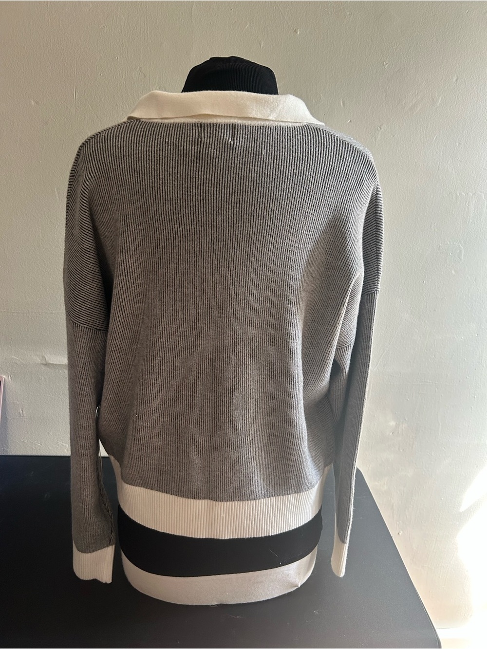 Dreamers by Debut Gray Sweater Large NWT Campus - Picture 3 of 7